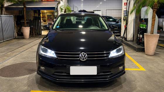 VOLKSWAGEN JETTA 1.4 16V TSI COMFORTLINE GASOLINA 4P TIPTRONIC VOLKSWAGEN JETTA 1.4 16V TSI COMFORTLINE GASOLINA 4P TIPTRONIC
